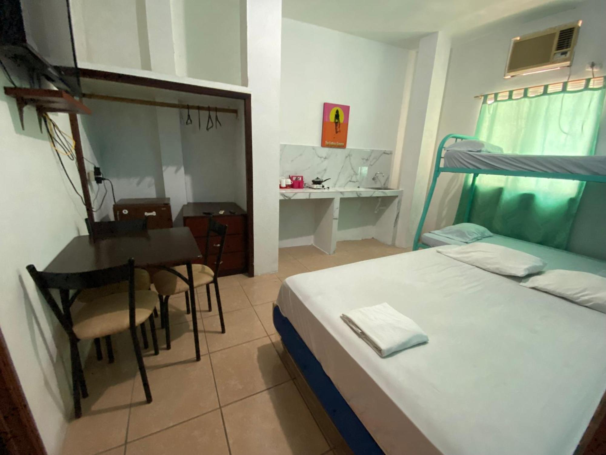 Playa Suites, Cerca Del Malecon 만타 외부 사진